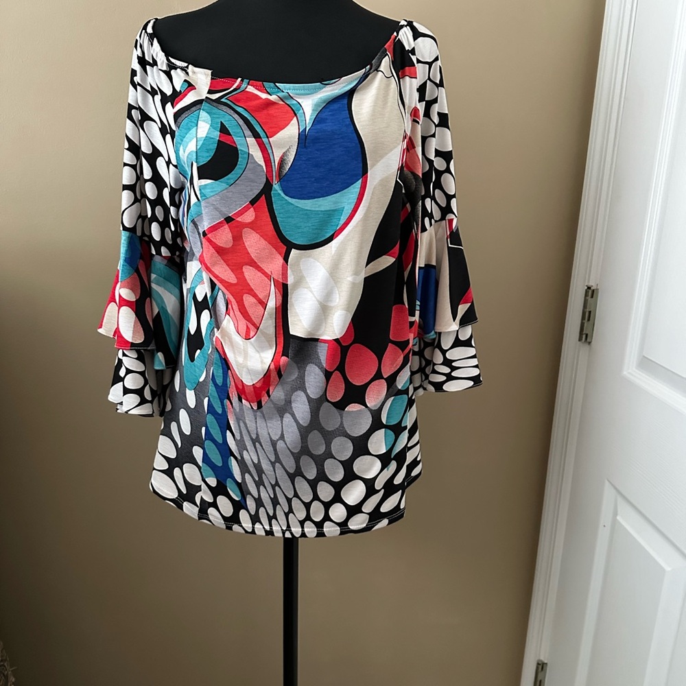 Frank Lyman Multicolor blouse.